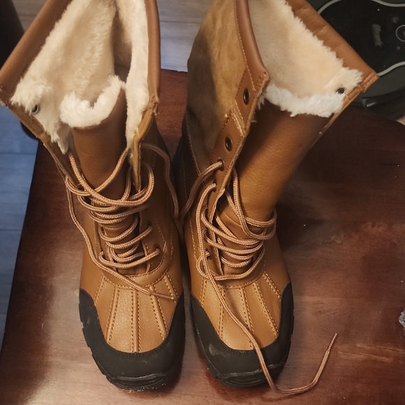 Rugged Outback Shoes - Cozy Brown and Black Winter Boots for Women